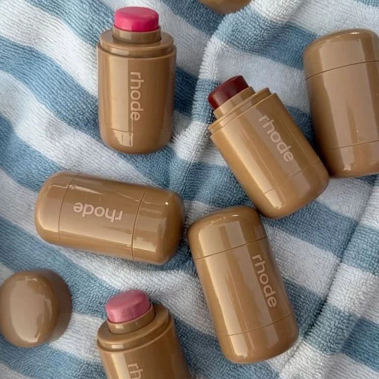 Marca de lujo, colorete de bol - Luxury Skincare And Makeup Brands reseña y precio